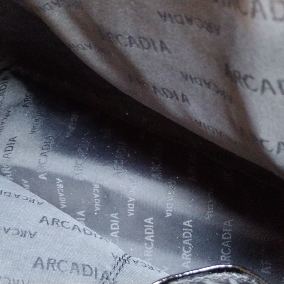 Arcadia Patent leather Satchel Sold SOLD SOLD - Picture 6 of 8